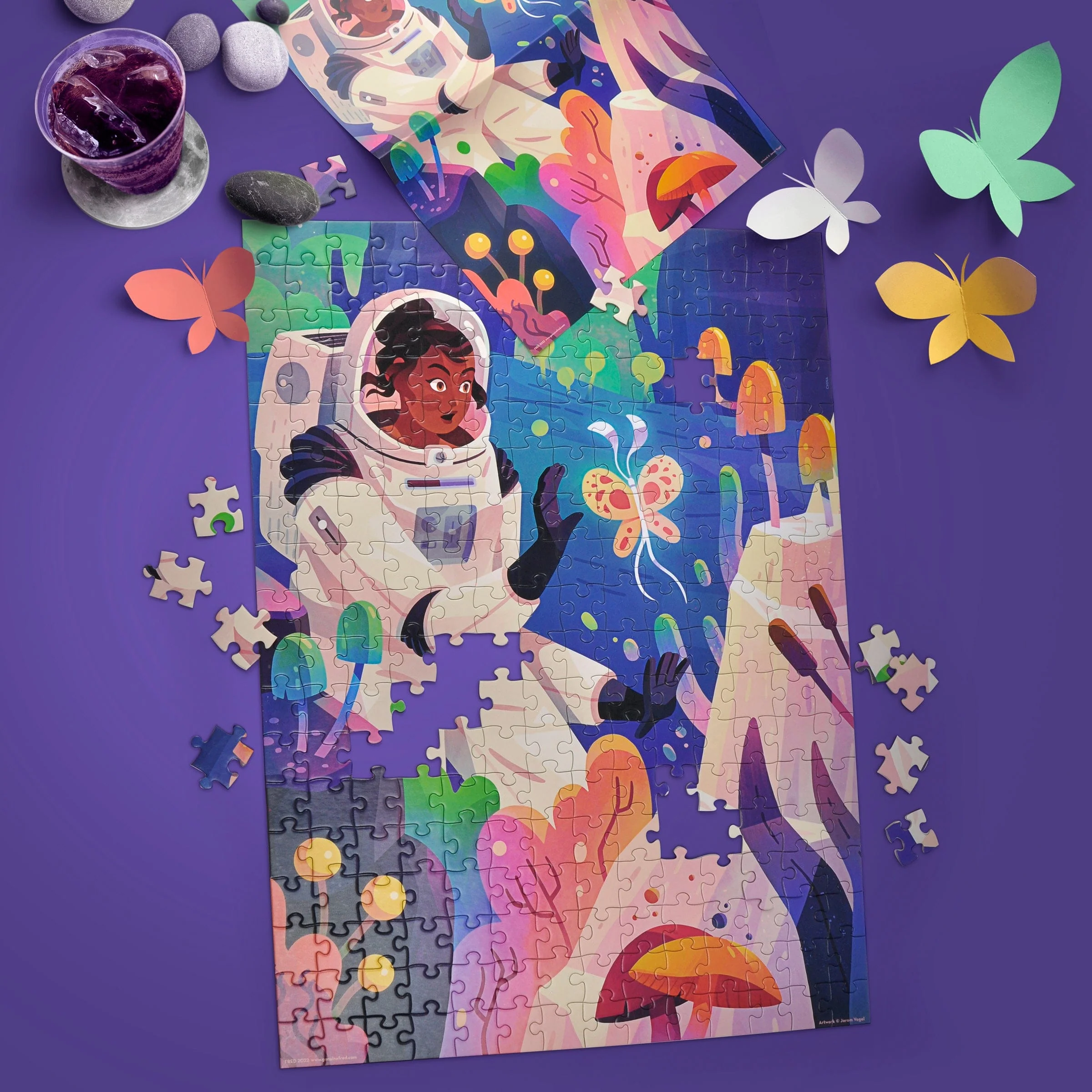 250 PIECE PUZZLE: SPACE BUTTERFLY - Image 3