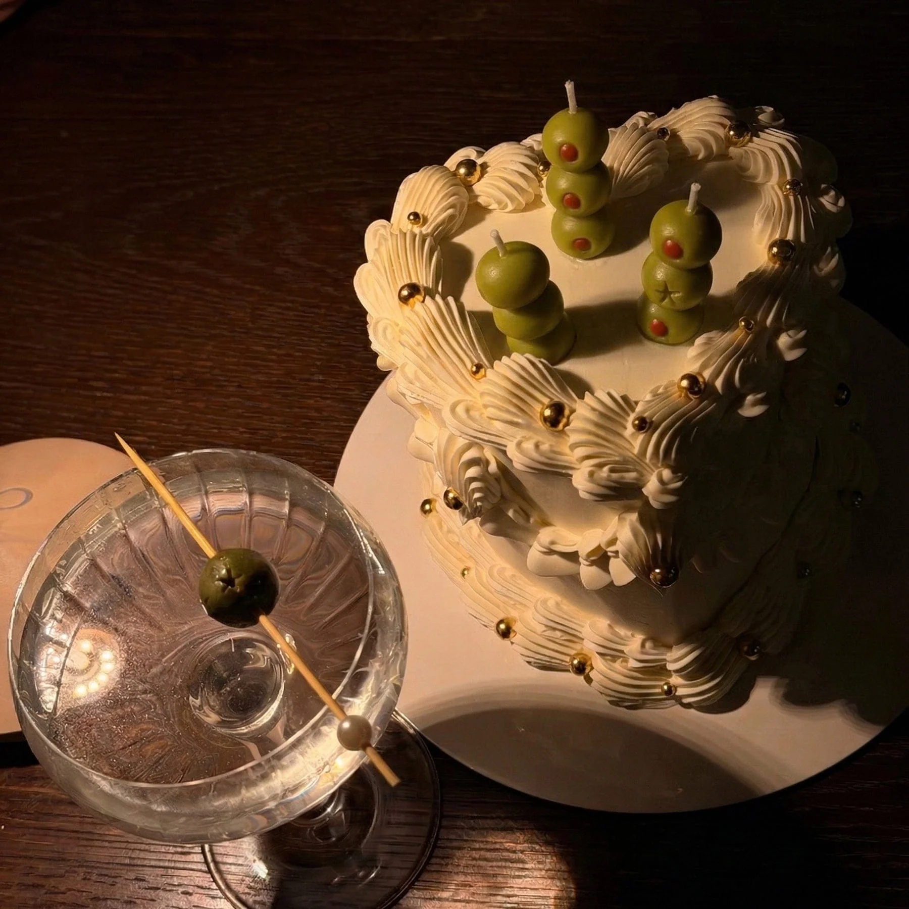 COCKTAIL PARTY - Image 4