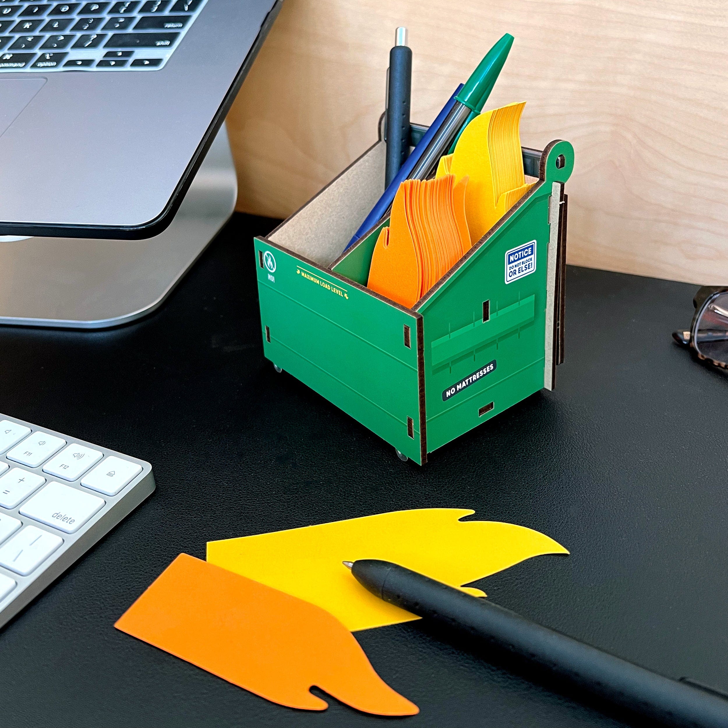 DESK DUMPSTER - Image 4