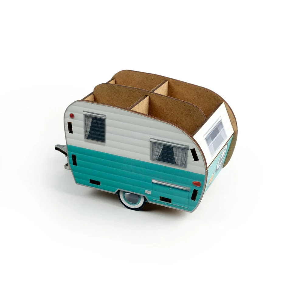 HAPPY CAMPER - Image 13